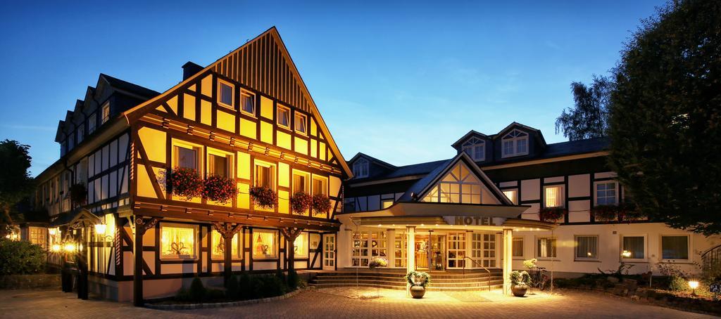Romantikhotel Platte Attendorn Exteriör bild