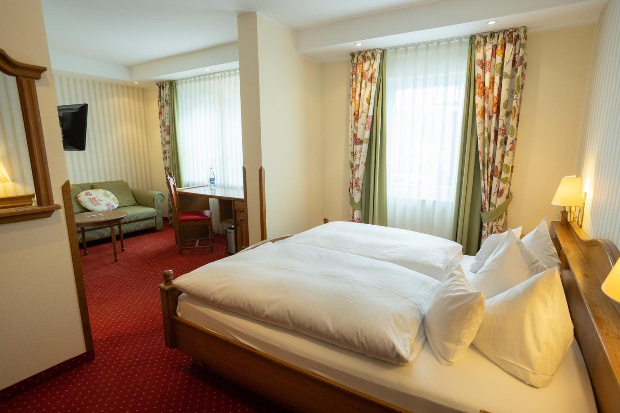 Romantikhotel Platte Attendorn Exteriör bild
